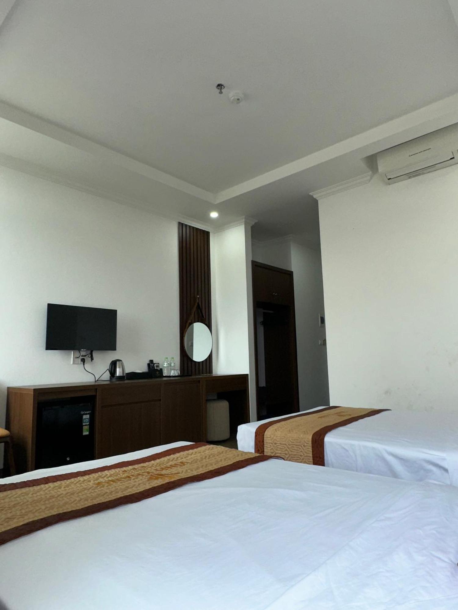 Vinh Khang Ha Long Hotel Bagian luar foto